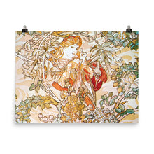 Load image into Gallery viewer, Alphonse Mucha - Geisha White
